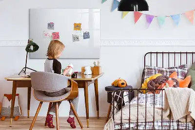 Beschreibbare Magnettafel in Off-White