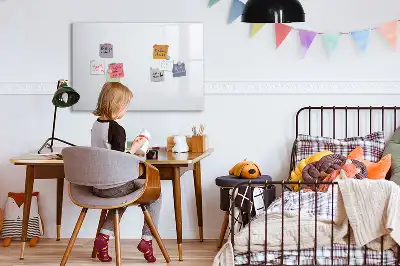 Beschreibbare Magnettafel in Off-White