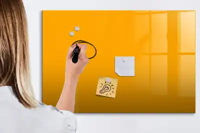 Beschreibbare Magnettafel in Goldgelb