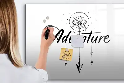 Beschreibbare Magnettafel im Design Abenteuer