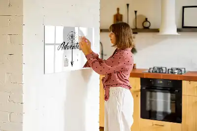 Beschreibbare Magnettafel im Design Abenteuer