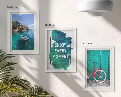 Bilderwand mit Meerblick und inspirierender Inschrift für Boote und Fahrräder