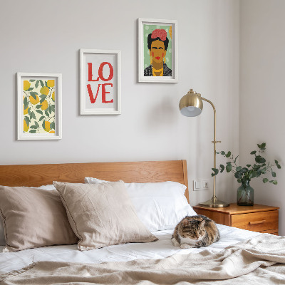 Bilderset mit rahmen Zitronen mit der Aufschrift LOVE, gemaltes Porträt von Frida Kahlo