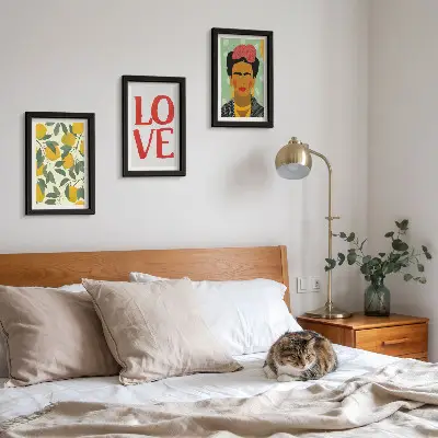 Bilderset mit Rahmen gemaltes Porträt von Frida Kahlo mit Zitronen und LOVE-Schriftzug