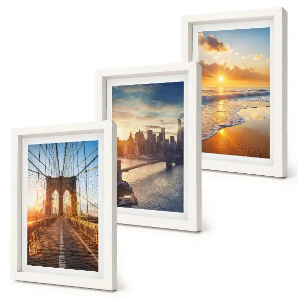 Bilderwand mit Brücken und Sonnenuntergängen in der Stadtlandschaft