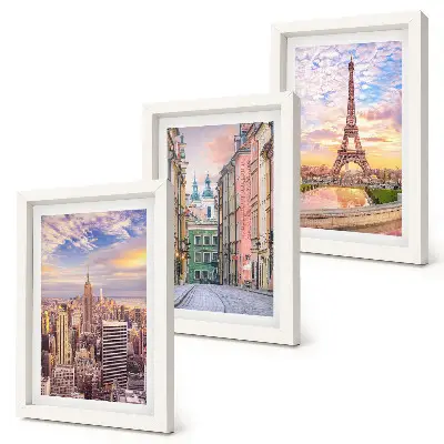 Bilderwand mit einer Ansicht der Städte New York, Paris und Warschau in der Abenddämmerung