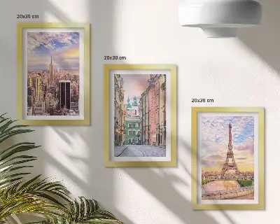 Bilderwand mit einer Ansicht der Städte New York, Paris und Warschau in der Abenddämmerung