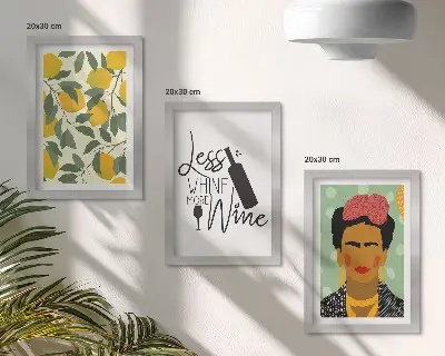 Bilderwand mit Zitronen-Weinflaschenporträt von Frida Kahlo
