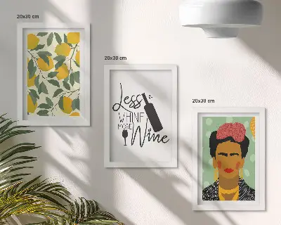 Bilderwand mit Zitronen-Weinflaschenporträt von Frida Kahlo