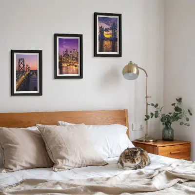 Bilderwand mit Brücken und Stadtansichten im Sonnenuntergang