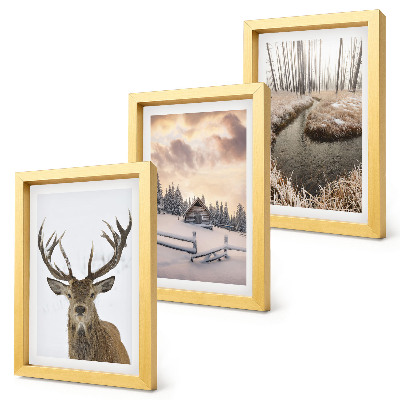 Bilderwand Winterlandschaft mit einer Hirschhütte und einem Bach