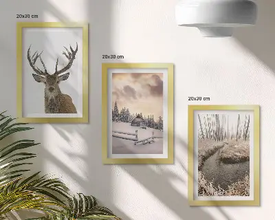 Bilderwand mit Winterlandschaft, Hirschhütte und Bach