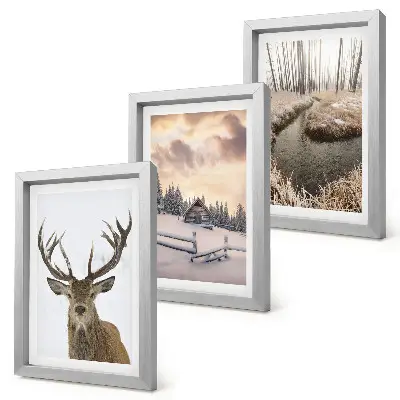 Bilderwand mit Winterlandschaft, Hirschhütte und Bach