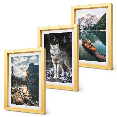 Fotowand Berge, Seen und ein Wolf in natürlicher Umgebung
