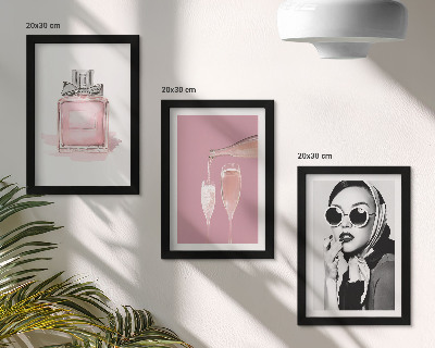 Bilderset mit rahmen Stilvolle feminine Accessoires in Rosatönen