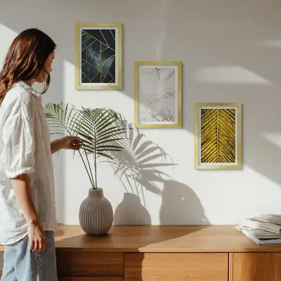 Bilderset mit Rahmen mit modernen geometrischen Mustern und natürlichen Pflanzenmotiven