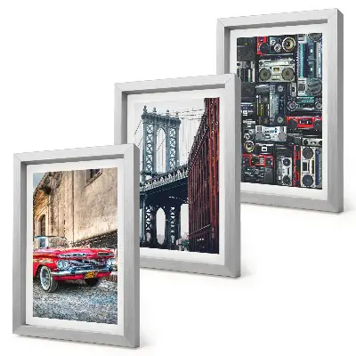Fotowand mit einem alten Auto auf der Straße nahe der Brooklyn Bridge und Retro-Audiogeräten