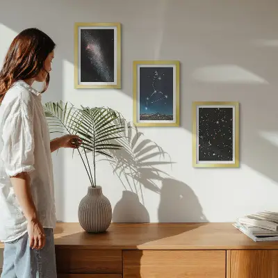 Fotowand mit dem Sternbild Löwe sowie Galaxie und Weltraum-Motiv