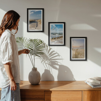 Bilderwand Strand mit Sand, Wellen, Himmel und Vögeln im Flug