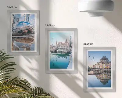 Fotowand mit Spiegelung der Stadtarchitektur im Wasser