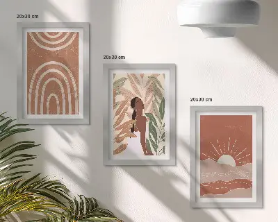 Fotowand mit abstrakten Formen und Illustrationen im Boho-Stil