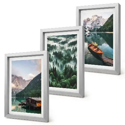 Bilderwand Berglandschaften mit See, Boot und nebligem Wald