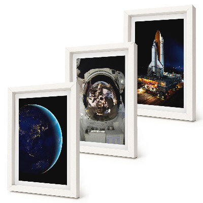 Fotowand Weltraumansichten mit Erde, Astronaut und Rakete