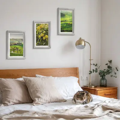 Bilderwand mit italienischen Landschaften, Zitrusbäumen und grünen Hügeln