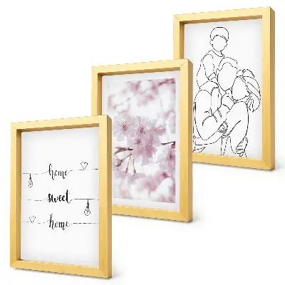 Fotowand mit Blumen und Familie im minimalistischen Design