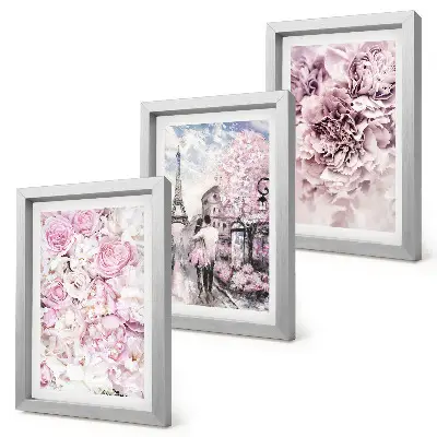 Bilderwand mit romantischer Landschaft aus Blumen in Rosatönen