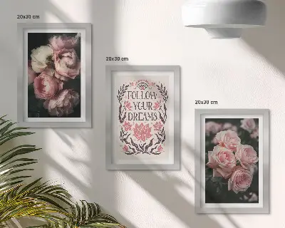 Bilderwand mit Vintage-Rosen und Inschrift über Träume