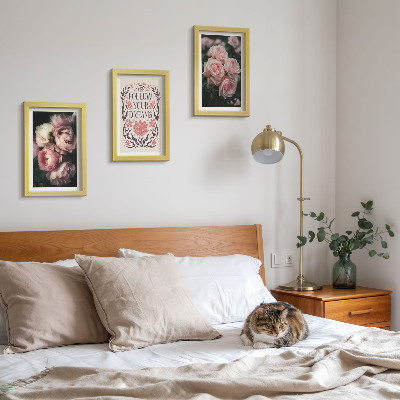 Bilderwand Vintage-Rosen mit der Inschrift über Träume