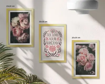 Bilderwand mit Vintage-Rosen und Inschrift über Träume