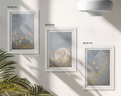 Bilderwand mit dem Motiv Vögel im Flug vor Himmel und Mond