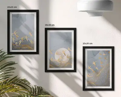 Bilderwand mit dem Motiv Vögel im Flug vor Himmel und Mond