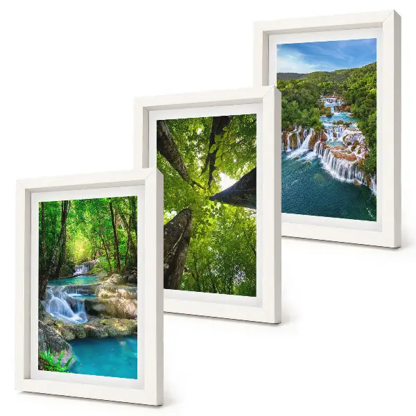 Bilderwand mit Wasserfällen in einem grünen Wald und kristallklarem Wasser