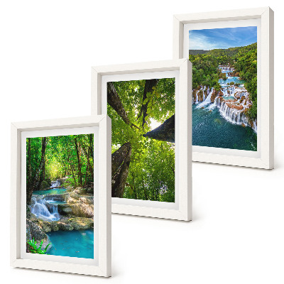 Bilderwand Wasserfälle in einem grünen Wald mit kristallklarem Wasser