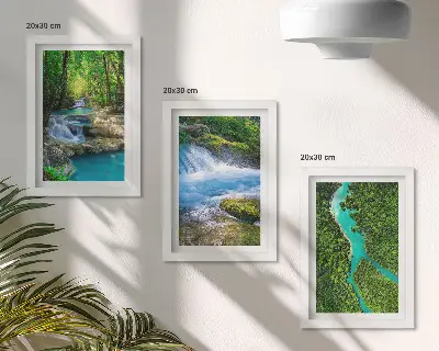 Fotowand mit grünen Wäldern und kristallklarem Flusswasser