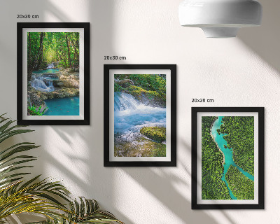 Fotowand Grüne Wälder und kristallklare Flusswasser