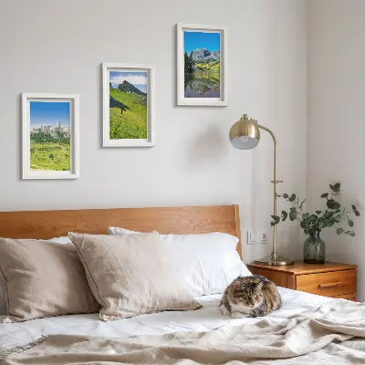 Fototapete grüne Hügel mit einer Burg und Berglandschaft