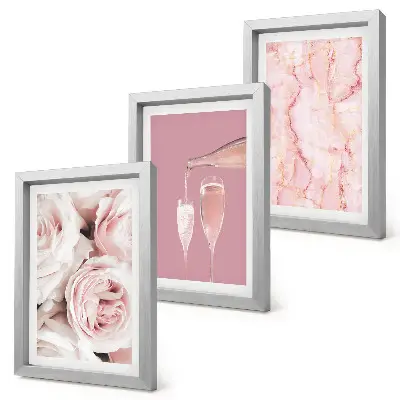 Bilderset mit Rahmen champagnerfarbene Rosen auf einem pastellfarbenen Marmorhintergrund