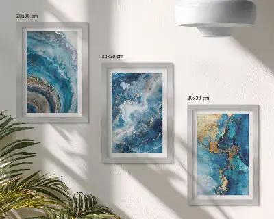 Fotowand mit blauen abstrakten Mustern auf drei Gemälden