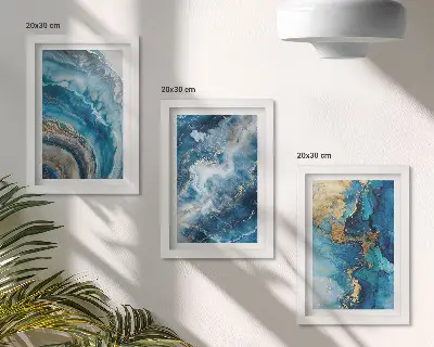 Fotowand mit blauen abstrakten Mustern auf drei Gemälden