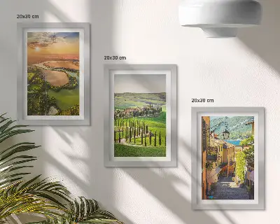 Fototapete italienische Landschaft mit Fluss, Hügeln und Stadtgasse