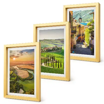 Fototapete italienische Landschaft mit Fluss, Hügeln und Stadtgasse