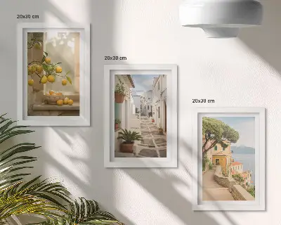 Bilderwand mit dem Ausblick auf Zitrusbäume und Architektur am Meer