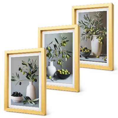 Fotowand Oliven in Vasen vor einem Hintergrund gedeckter Farben