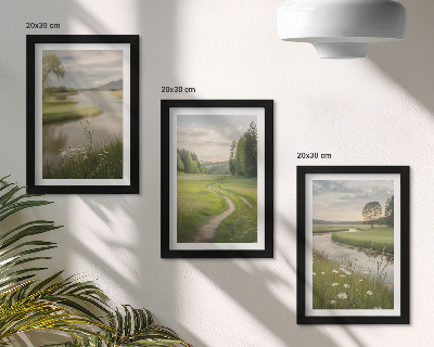 Bilderset mit rahmen Ruhige Sommerlandschaft mit einem Fluss und einer Blumenwiese