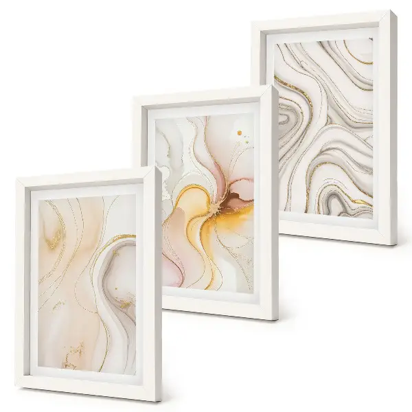 Bilderwand mit abstrakten warmen Mustern und eleganten Motiven