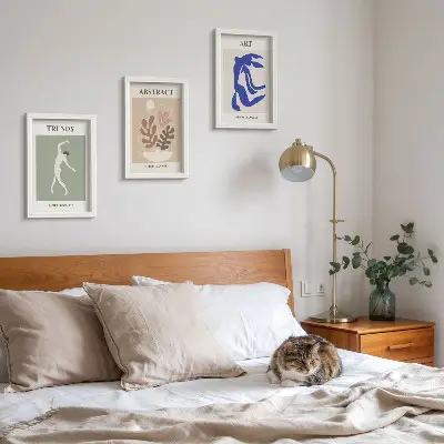 Bilderwand mit stilvollen Figuren- und Pflanzenpostern von Henri Matisse